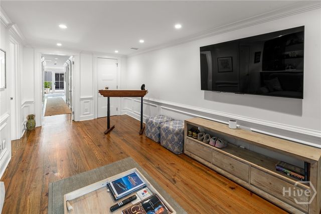 105 E Gordon Street, Savannah, GA 31401