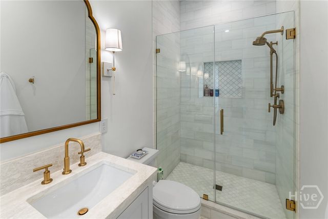 105 E Gordon Street, Savannah, GA 31401