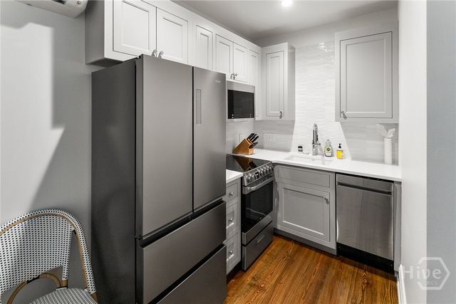 105 E Gordon Street, Savannah, GA 31401