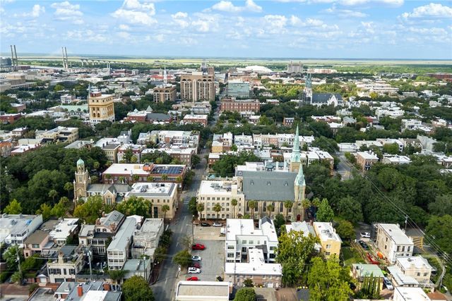 105 E Gordon Street, Savannah, GA 31401