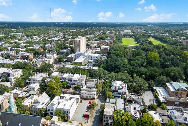 105 E Gordon Street, Savannah, GA 31401