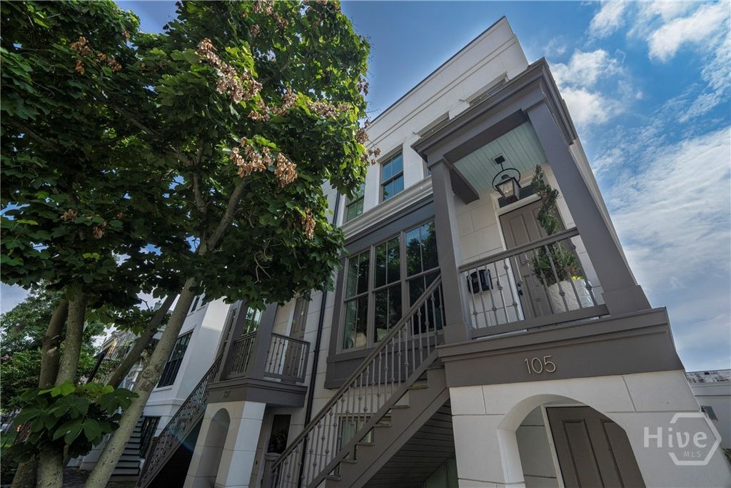 105 E Gordon Street, Savannah, GA 31401