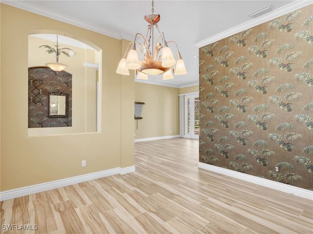 3262 Potomac CT, Naples, FL 34120