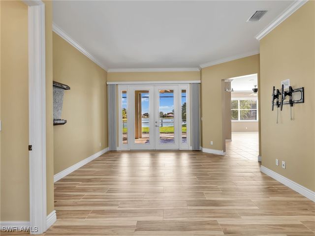 3262 Potomac CT, Naples, FL 34120