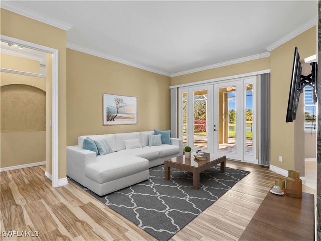 3262 Potomac CT, Naples, FL 34120