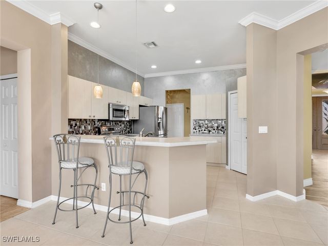 3262 Potomac CT, Naples, FL 34120