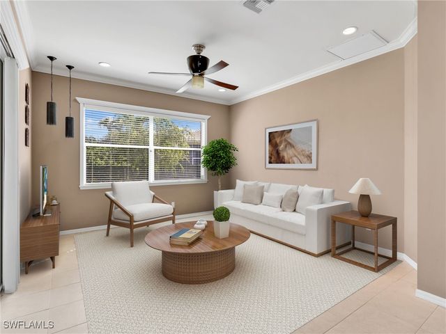 3262 Potomac CT, Naples, FL 34120