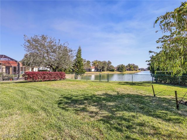 3262 Potomac CT, Naples, FL 34120