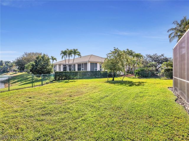 3262 Potomac CT, Naples, FL 34120