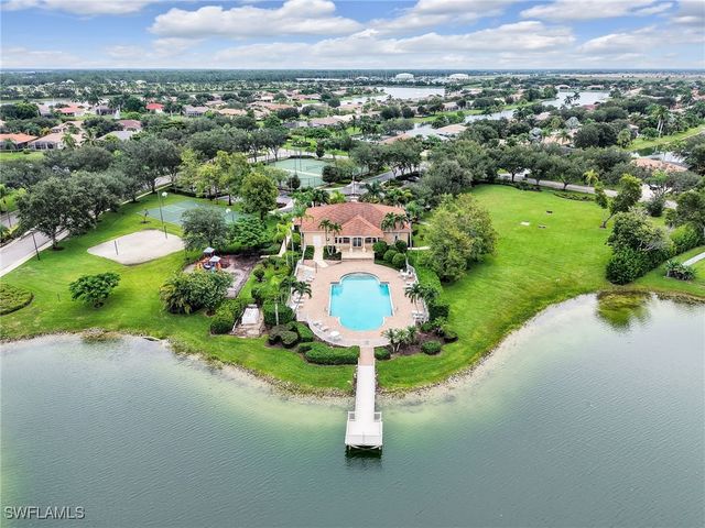 3262 Potomac CT, Naples, FL 34120