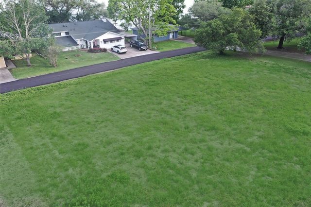 Lot 25 & 26 Lake Circle, Point Blank, TX 77364