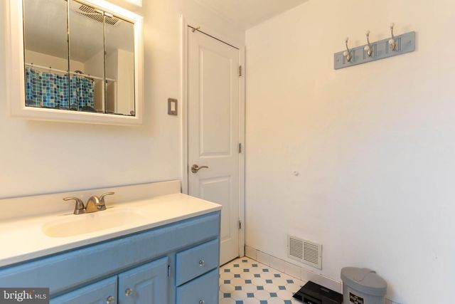 2732 VALLEY WOODS RD, Hatfield, PA 19440