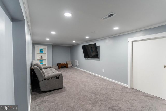 2732 VALLEY WOODS RD, Hatfield, PA 19440