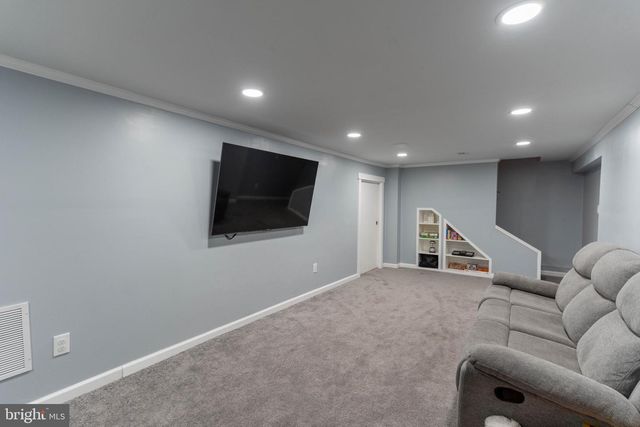 2732 VALLEY WOODS RD, Hatfield, PA 19440