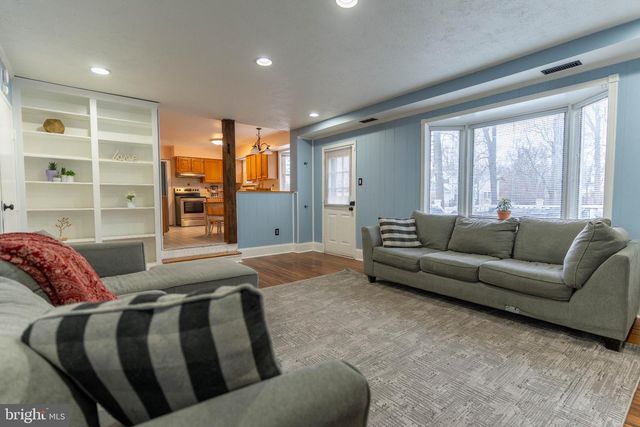 2732 VALLEY WOODS RD, Hatfield, PA 19440