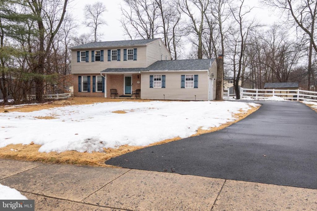 2732 VALLEY WOODS RD, Hatfield, PA 19440