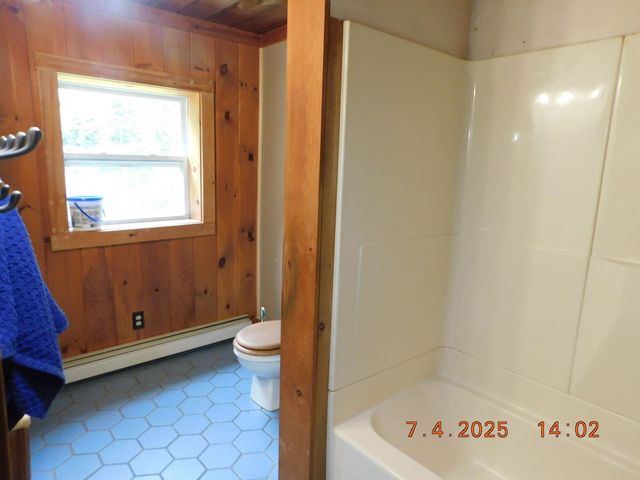 19 Bennett Road, Wolfeboro, NH 03894