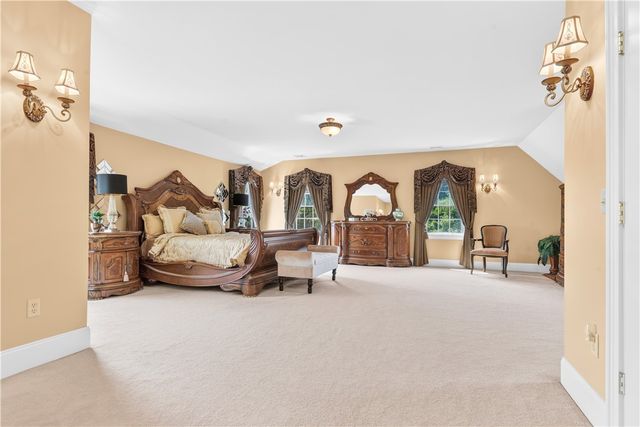 385 Scott Road, Cumberland, RI 02864