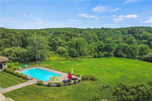385 Scott Road, Cumberland, RI 02864