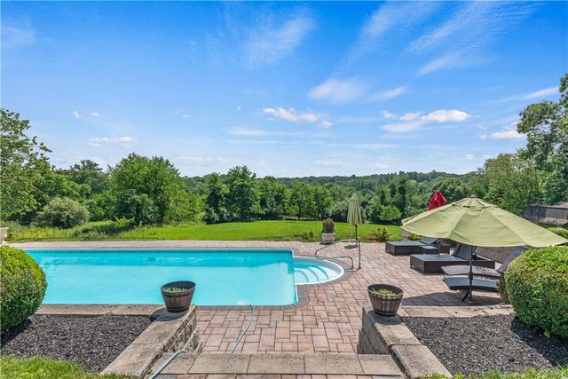 385 Scott Road, Cumberland, RI 02864