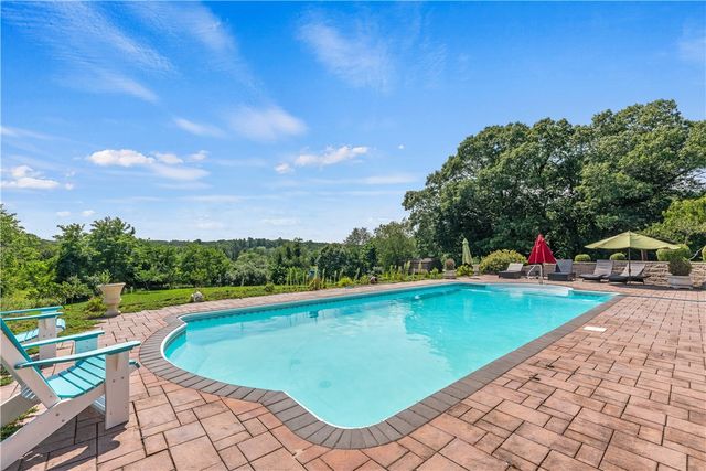 385 Scott Road, Cumberland, RI 02864