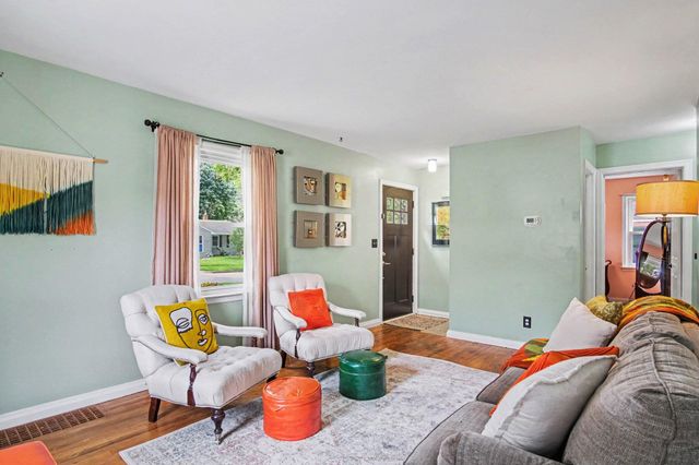 105 Katherine Drive Ne, City Of Grand Rapids, MI 49505