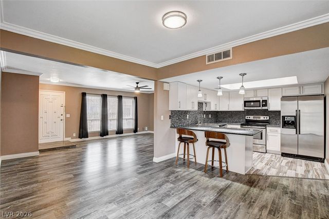 3768 Pilgrim Street, Las Vegas, NV 89121