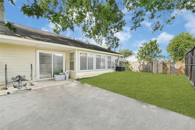 3018 Windy Royal Drive, Houston, TX 77045