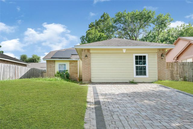 3018 Windy Royal Drive, Houston, TX 77045
