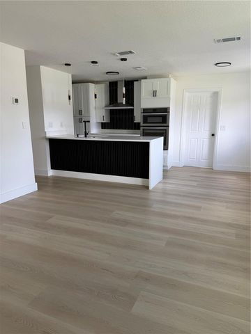 7732 LINARIA DRIVE, Orlando, FL 32822