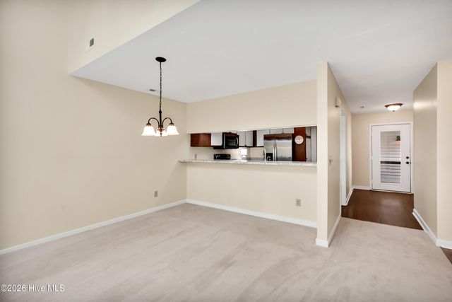 221 Inland Greens Circle, Wilmington, NC 28405
