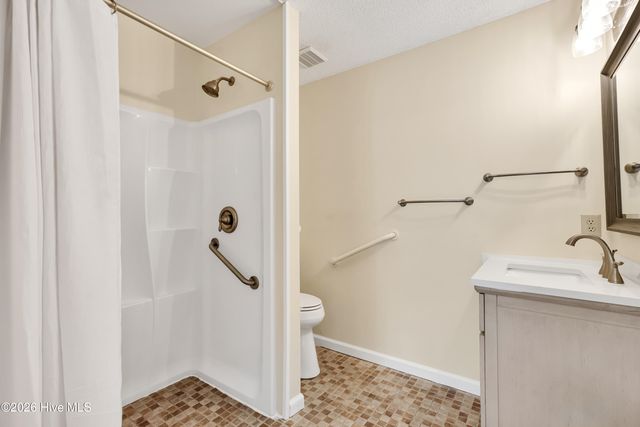 221 Inland Greens Circle, Wilmington, NC 28405