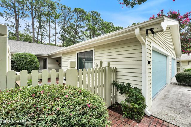 221 Inland Greens Circle, Wilmington, NC 28405