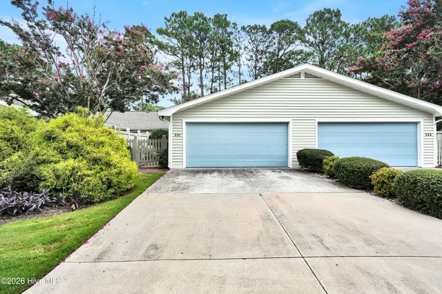 221 Inland Greens Circle, Wilmington, NC 28405