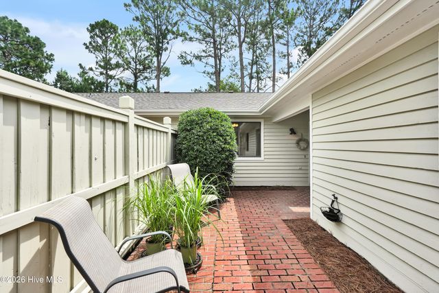 221 Inland Greens Circle, Wilmington, NC 28405