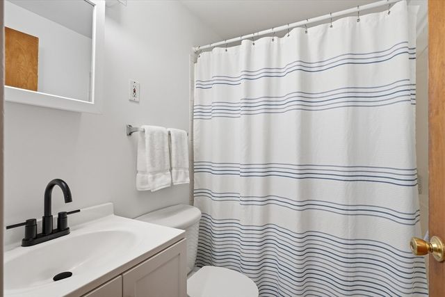 9 Pinewood Ave, Beverly, MA 01915