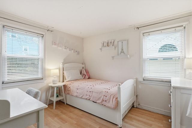 9 Pinewood Ave, Beverly, MA 01915