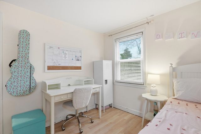 9 Pinewood Ave, Beverly, MA 01915