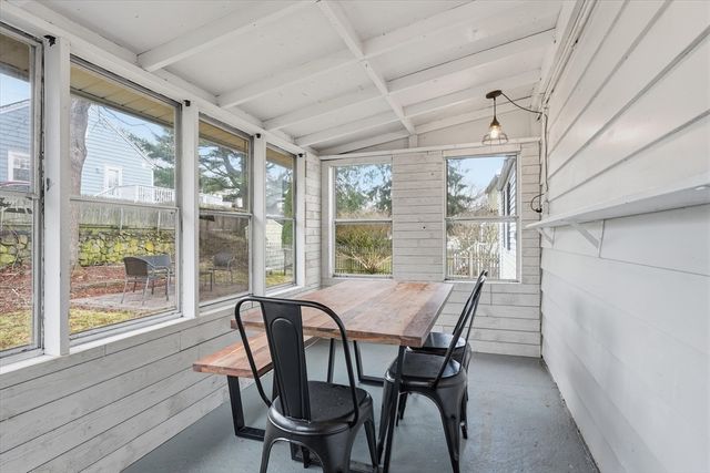 9 Pinewood Ave, Beverly, MA 01915