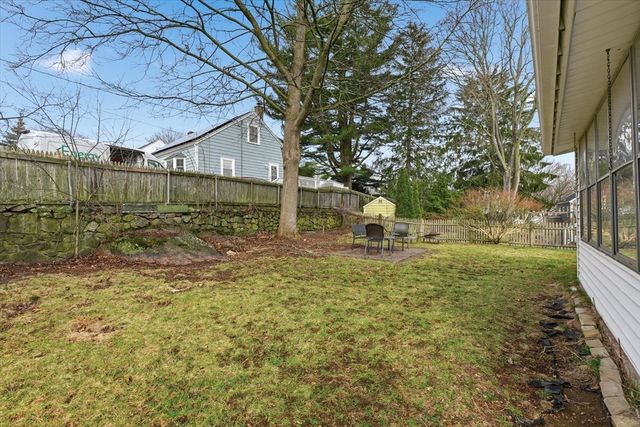 9 Pinewood Ave, Beverly, MA 01915