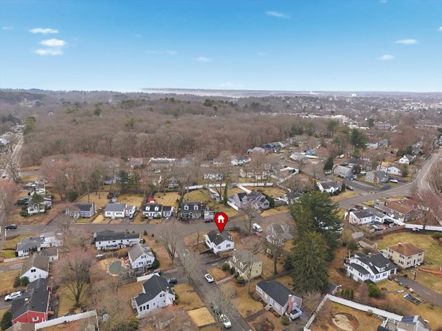 9 Pinewood Ave, Beverly, MA 01915