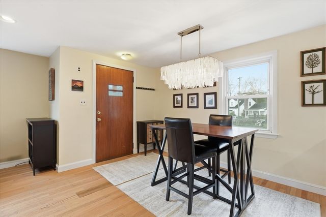 9 Pinewood Ave, Beverly, MA 01915