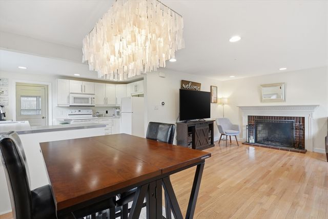 9 Pinewood Ave, Beverly, MA 01915