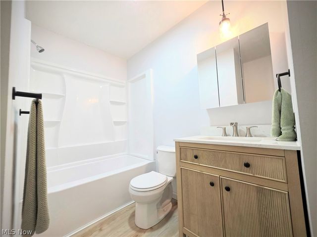 801 Heather Place, Belpre, OH 45714