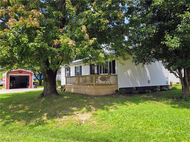 801 Heather Place, Belpre, OH 45714