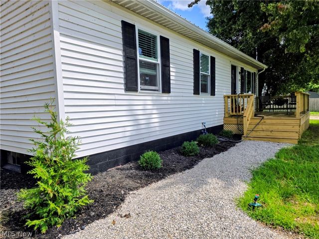 801 Heather Place, Belpre, OH 45714