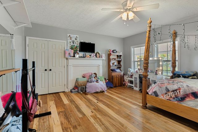 5867 Borthick Rd, Springfield, TN 37172