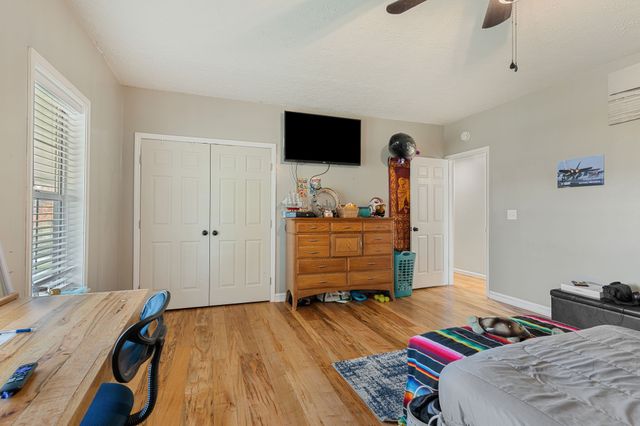 5867 Borthick Rd, Springfield, TN 37172