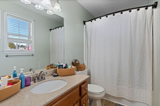 5867 Borthick Rd, Springfield, TN 37172