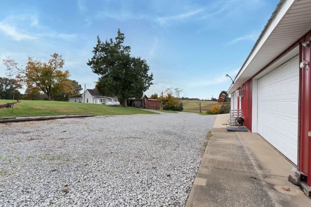 5867 Borthick Rd, Springfield, TN 37172